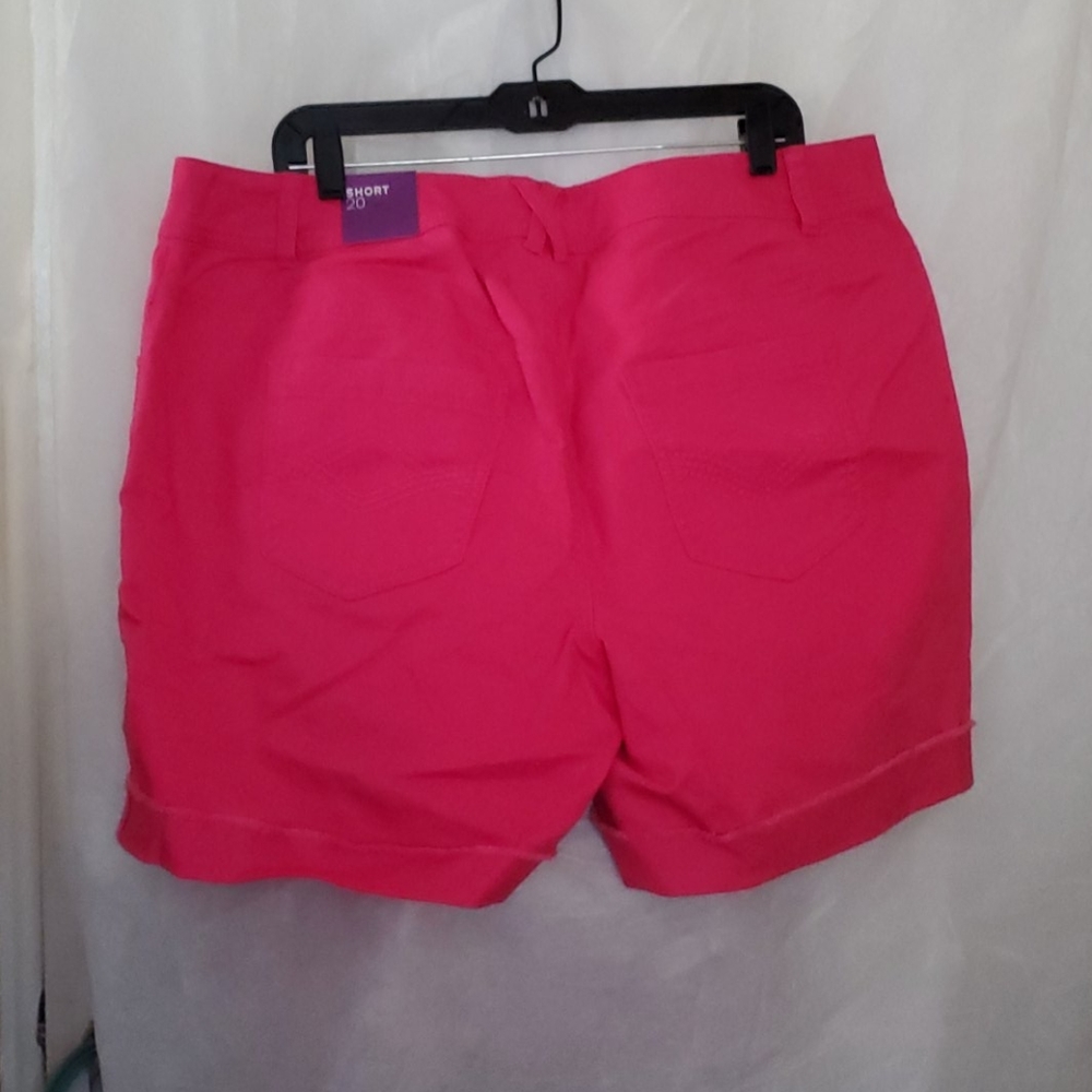 Shorts - Picture 2 of 2
